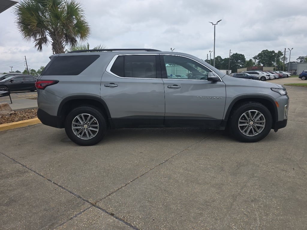 2023 Chevrolet Traverse — rear three-quarter view