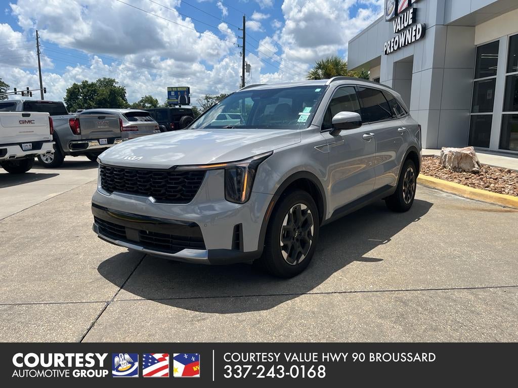 2024 Kia Sorento S in Wolf Gray — front three-quarter view